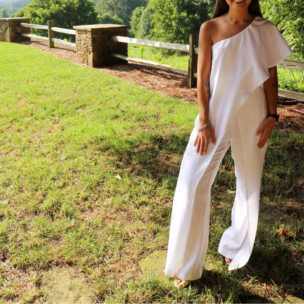 Venus White One-Shoulder Jumpsuit